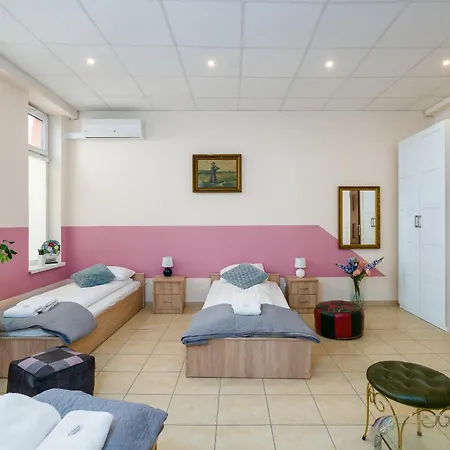 Downtown Shopping Street Family Apartments Polwiejska By Noclegi Renters Poznań Zewnętrze zdjęcie