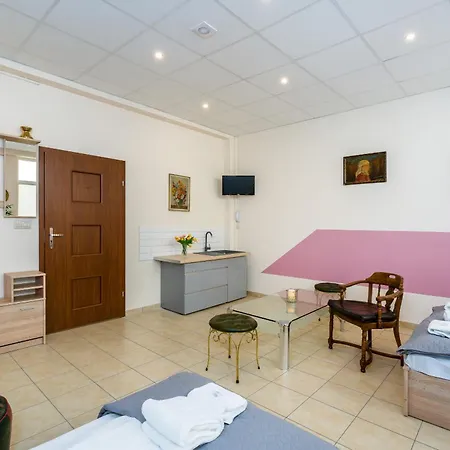Downtown Shopping Street Family Apartments Polwiejska By Noclegi Renters Poznań Zewnętrze zdjęcie