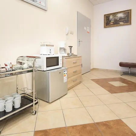 Downtown Shopping Street Family Apartments Polwiejska By Noclegi Renters Poznań Zewnętrze zdjęcie