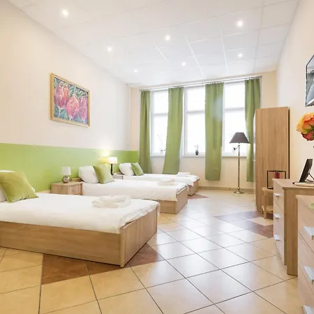 Downtown Shopping Street Family Apartments Polwiejska By Noclegi Renters Poznań Zewnętrze zdjęcie
