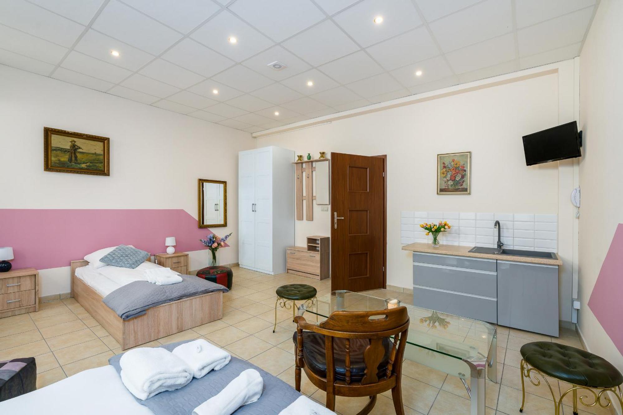 Downtown Shopping Street Family Polwiejska By Renters Apartament
