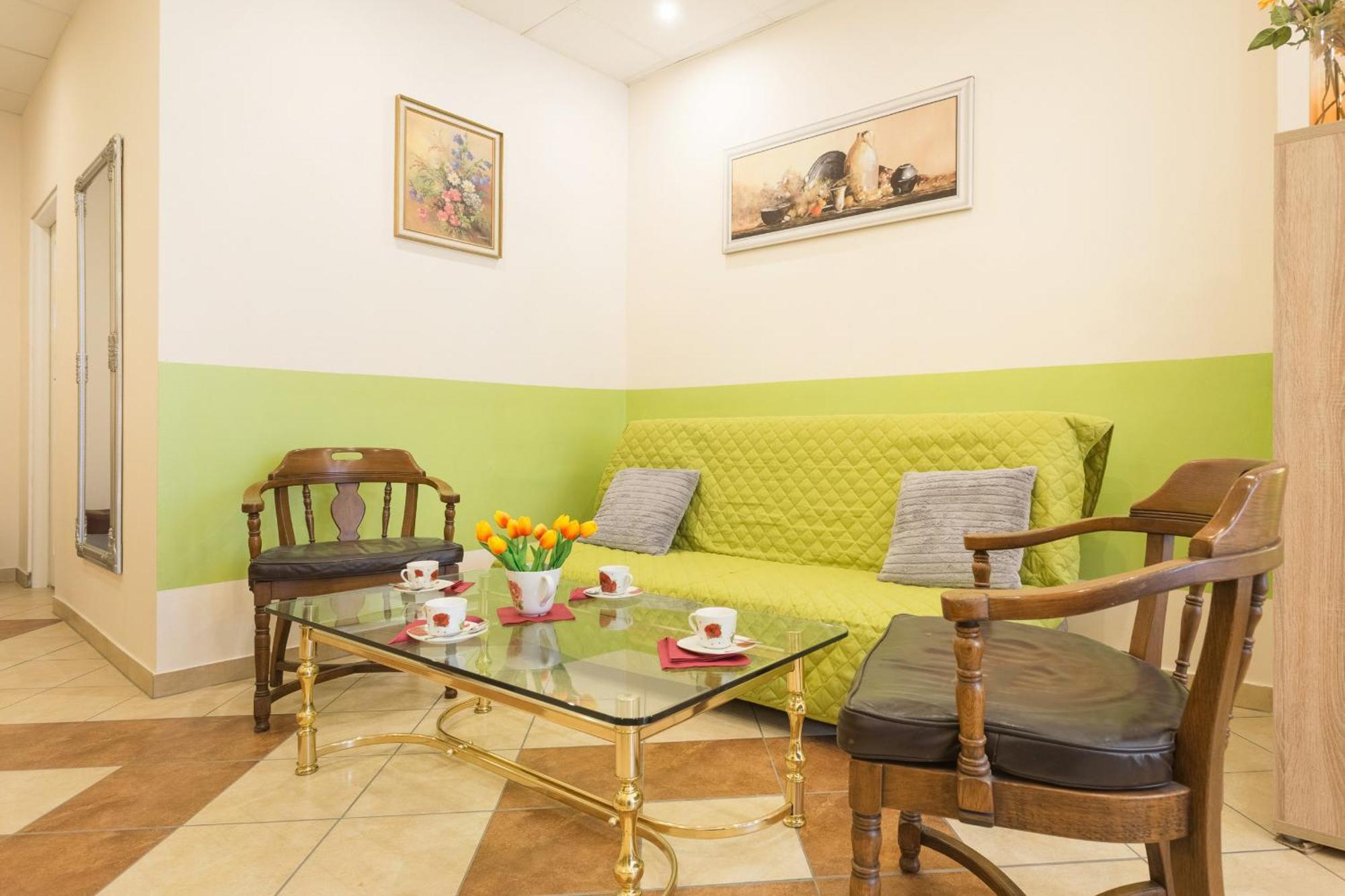 Apartament Downtown Shopping Street Family Polwiejska By Renters *