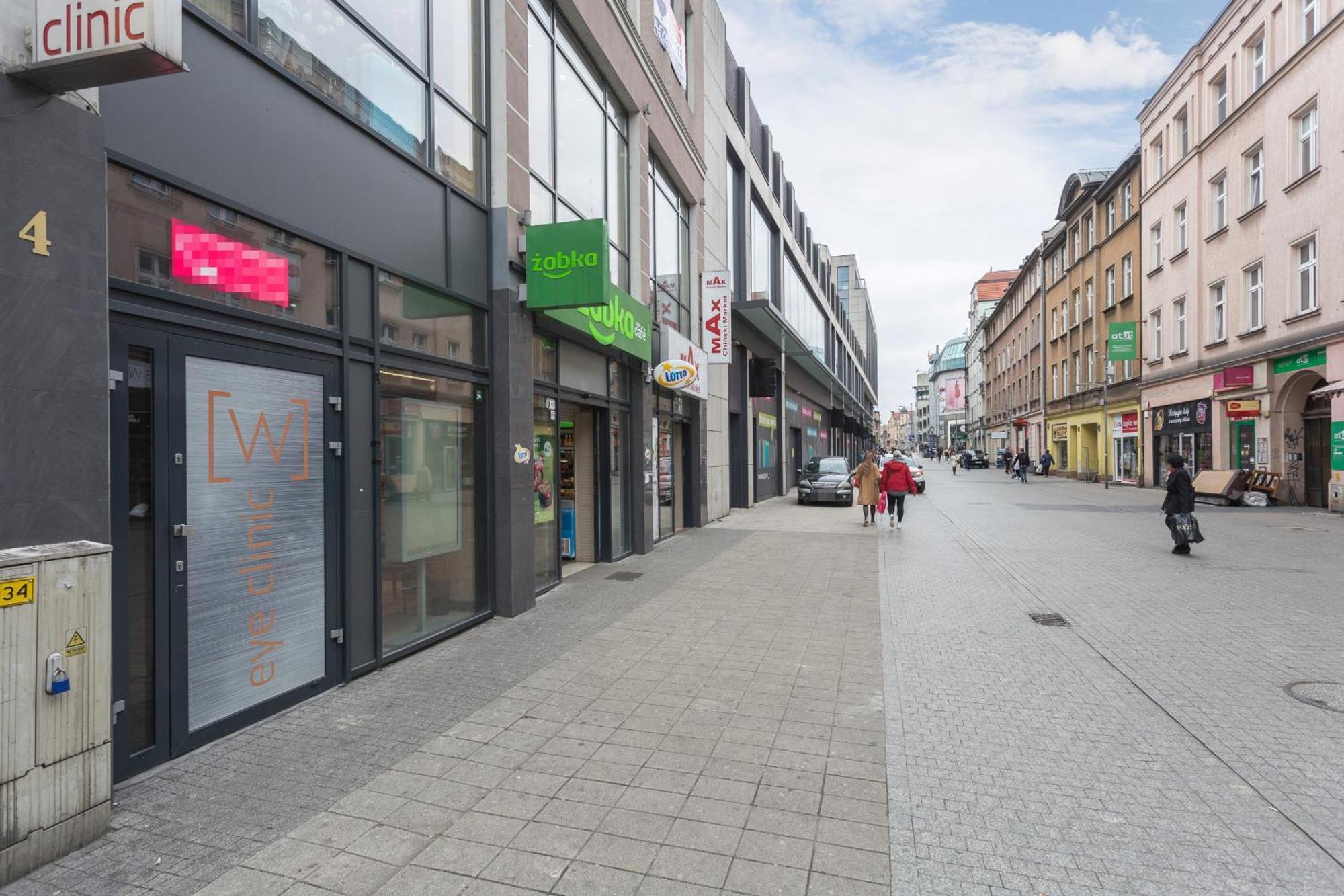Downtown Shopping Street Family Polwiejska By Renters *